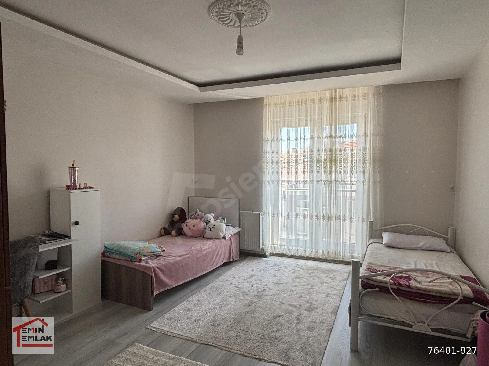 b59fdcd5-5a57-406a-9c17-3512e16fd456