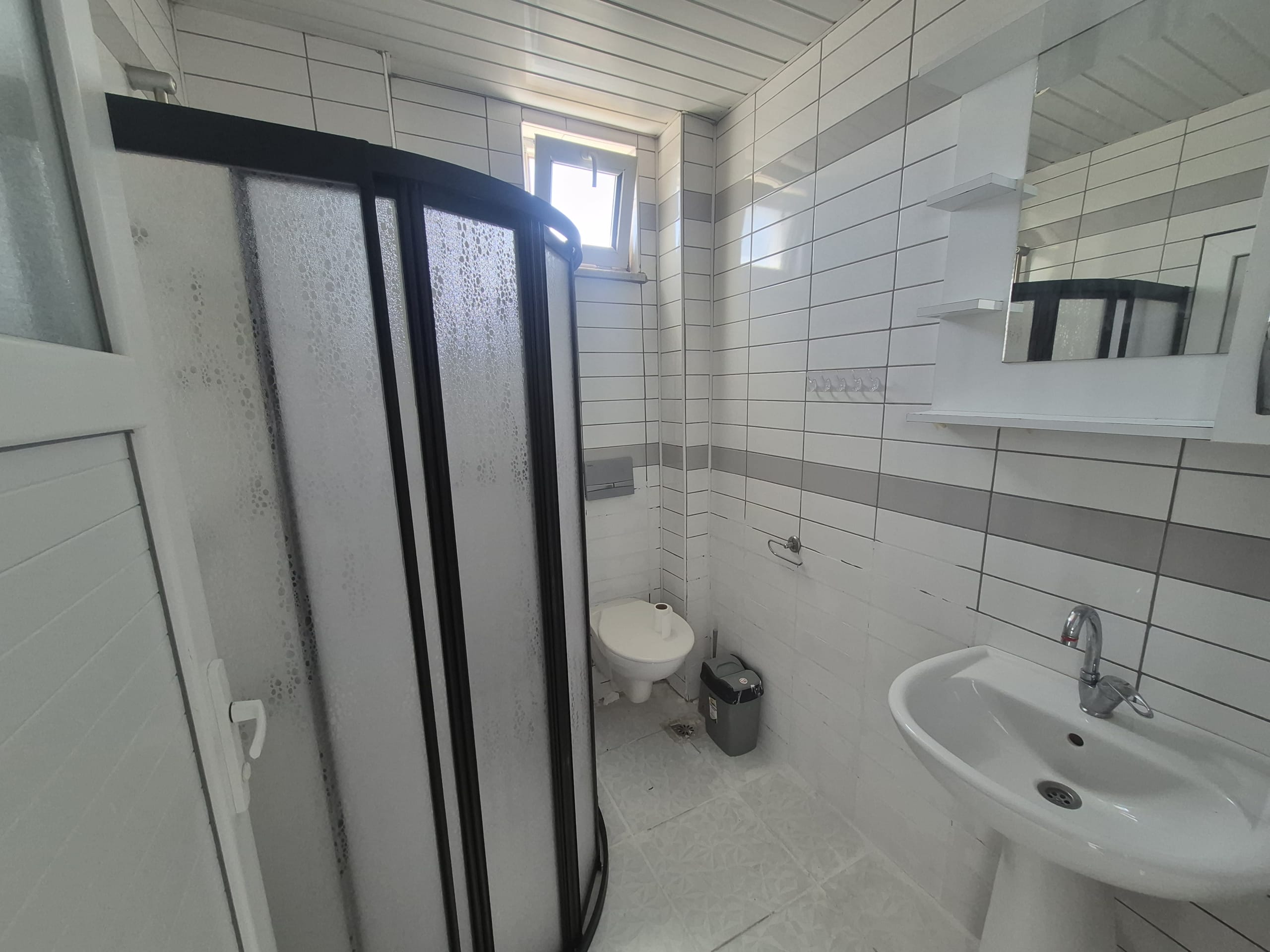 TABDUK EMRE MAHALLESİNDE 1+1 ESYALI 70m² KİRALIK DAİRE
