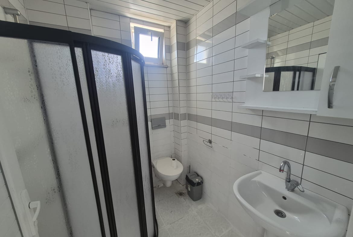 TABDUK EMRE MAHALLESİNDE 1+1 ESYALI 70m² KİRALIK DAİRE