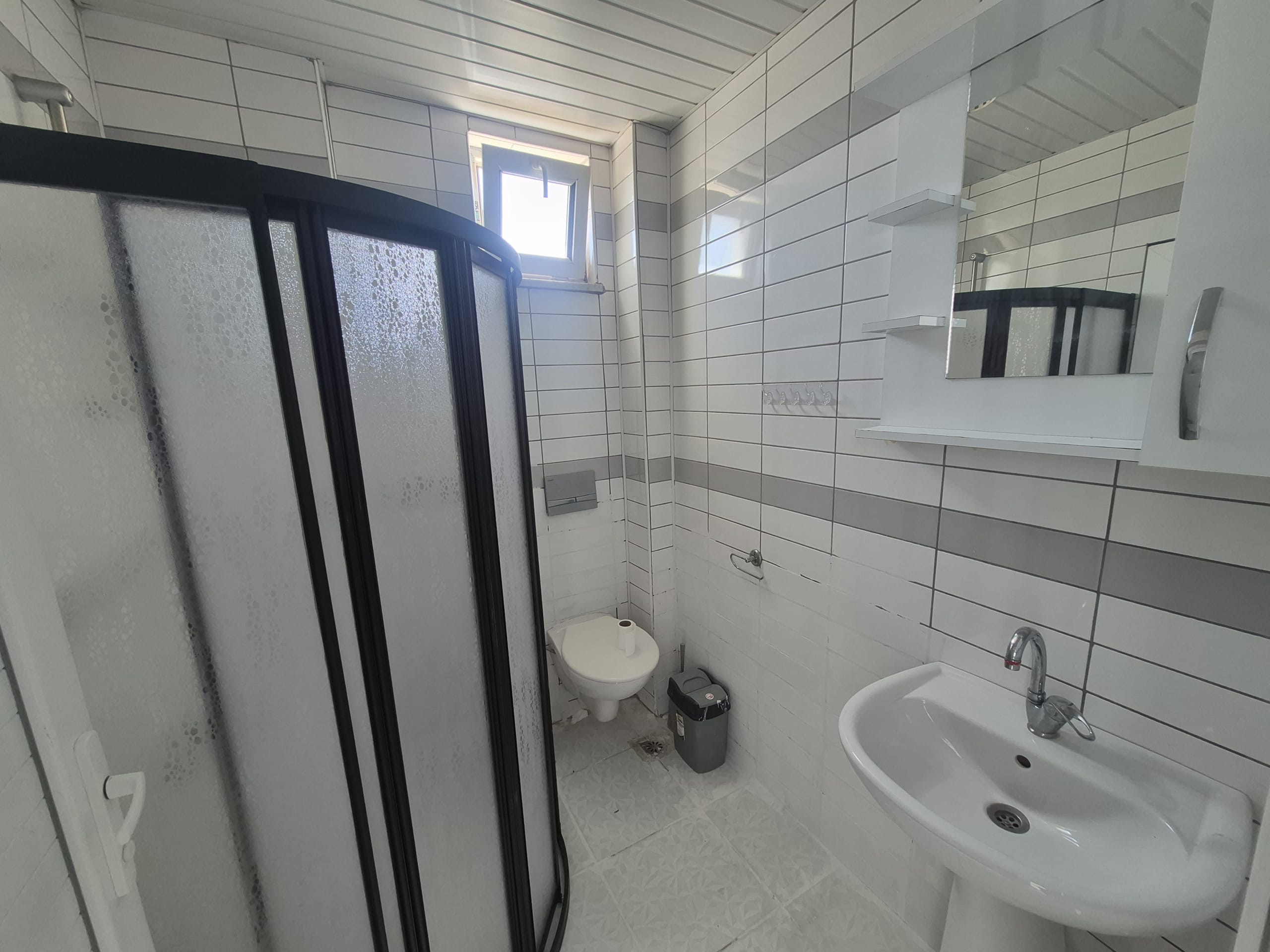 TABDUK EMRE MAHALLESİNDE 1+1 ESYALI 70m² KİRALIK DAİRE