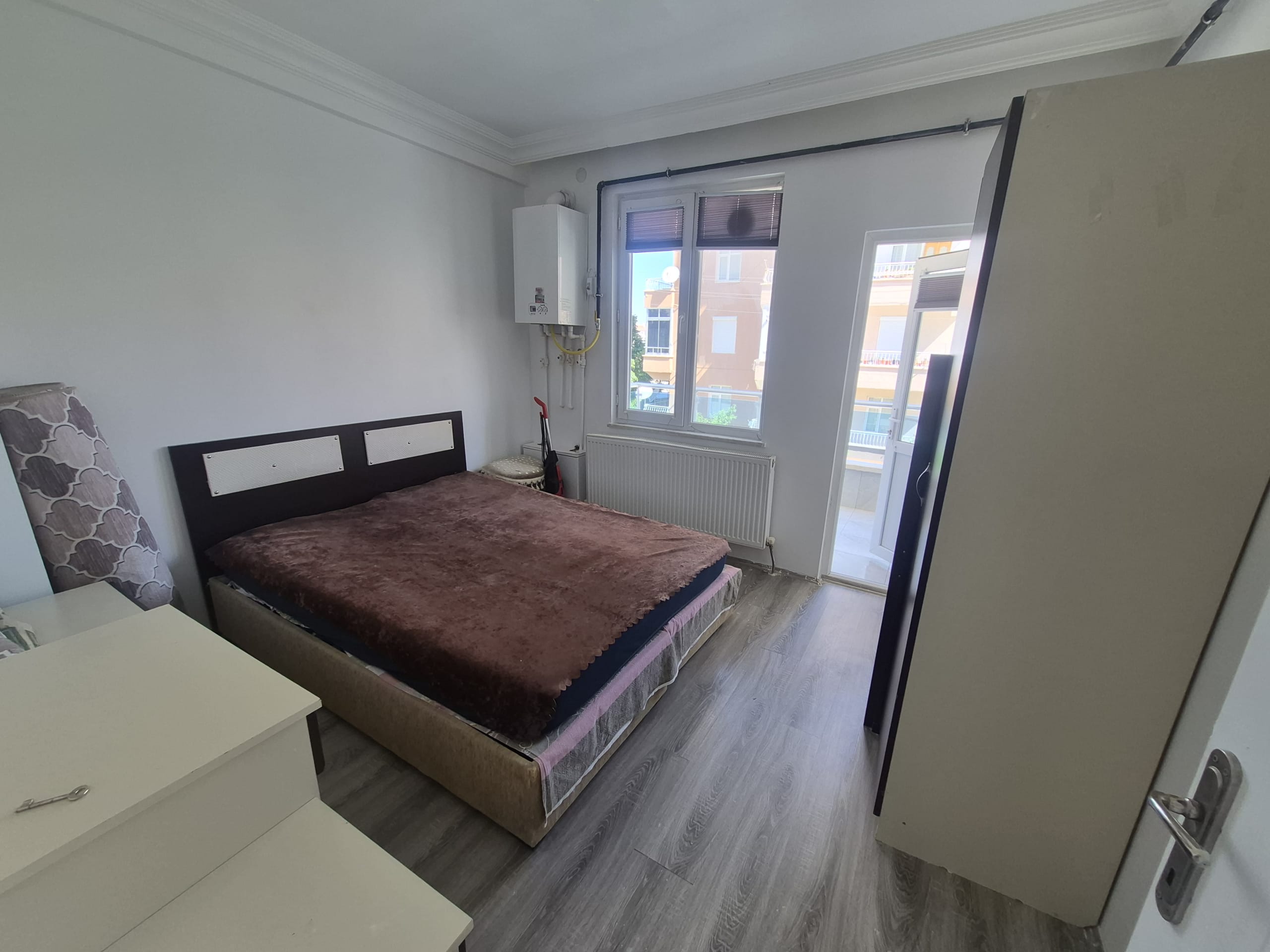 TABDUK EMRE MAHALLESİNDE 1+1 ESYALI 70m² KİRALIK DAİRE