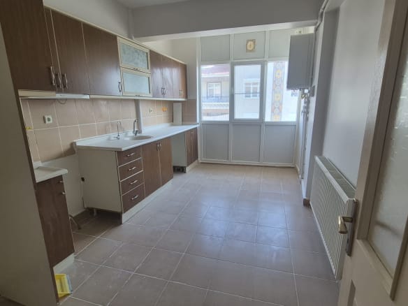 VALİDE SULTAN MAHALLESİ 3+1 KİRALIK DAİRE