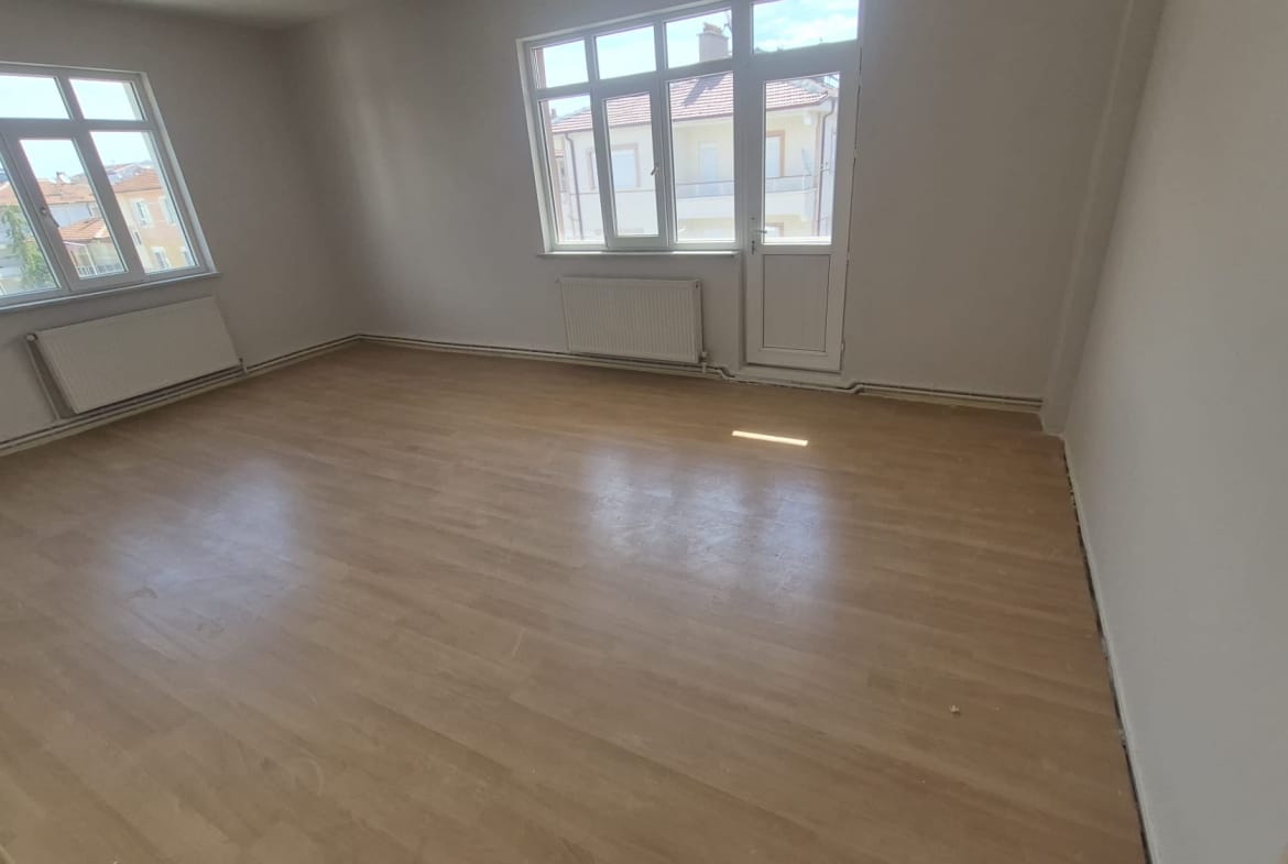 VALİDE SULTAN MAHALLESİ 3+1 KİRALIK DAİRE
