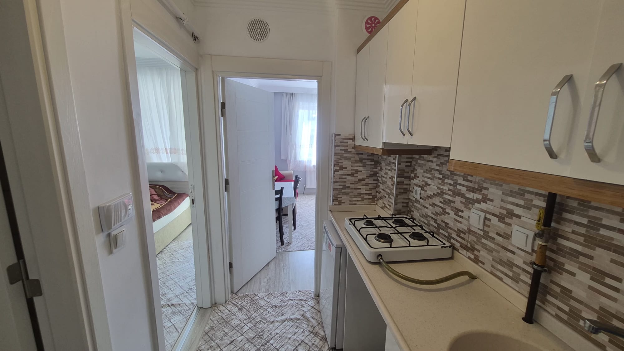 TABDUK EMRE MAHALLESİ 1+1 EŞYALI KİRALIK APART