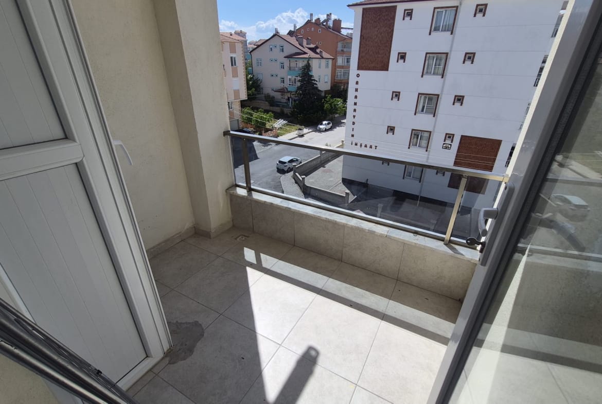 TABDUK EMRE MAHALLESİ 1+1 EŞYALI KİRALIK APART