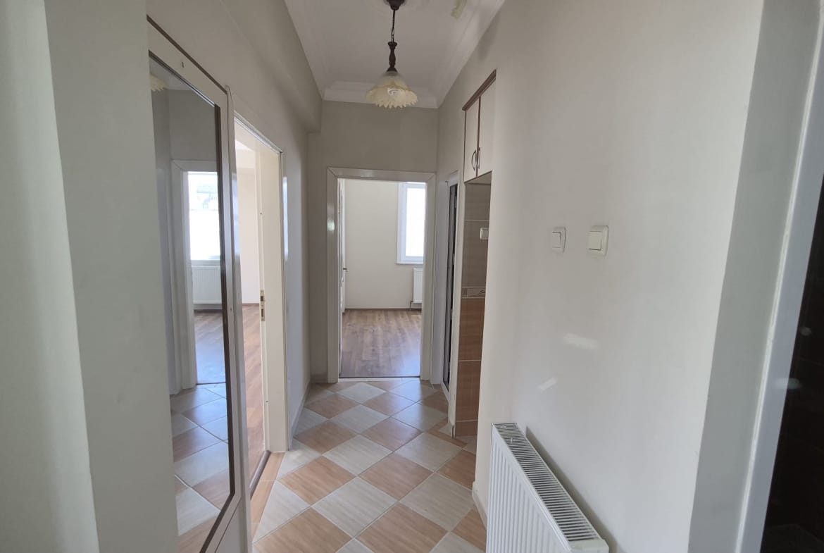 AHMET YESEVİ MAHALLESİ BİFA SİTESİ ARA KAT SATILIK FIRSAT DAİRE