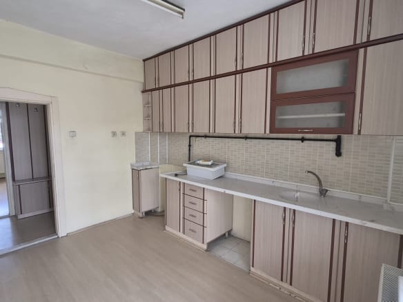 AHMET YESEVİ MAHALLESİ 3+1 FIRSAT DAİRE