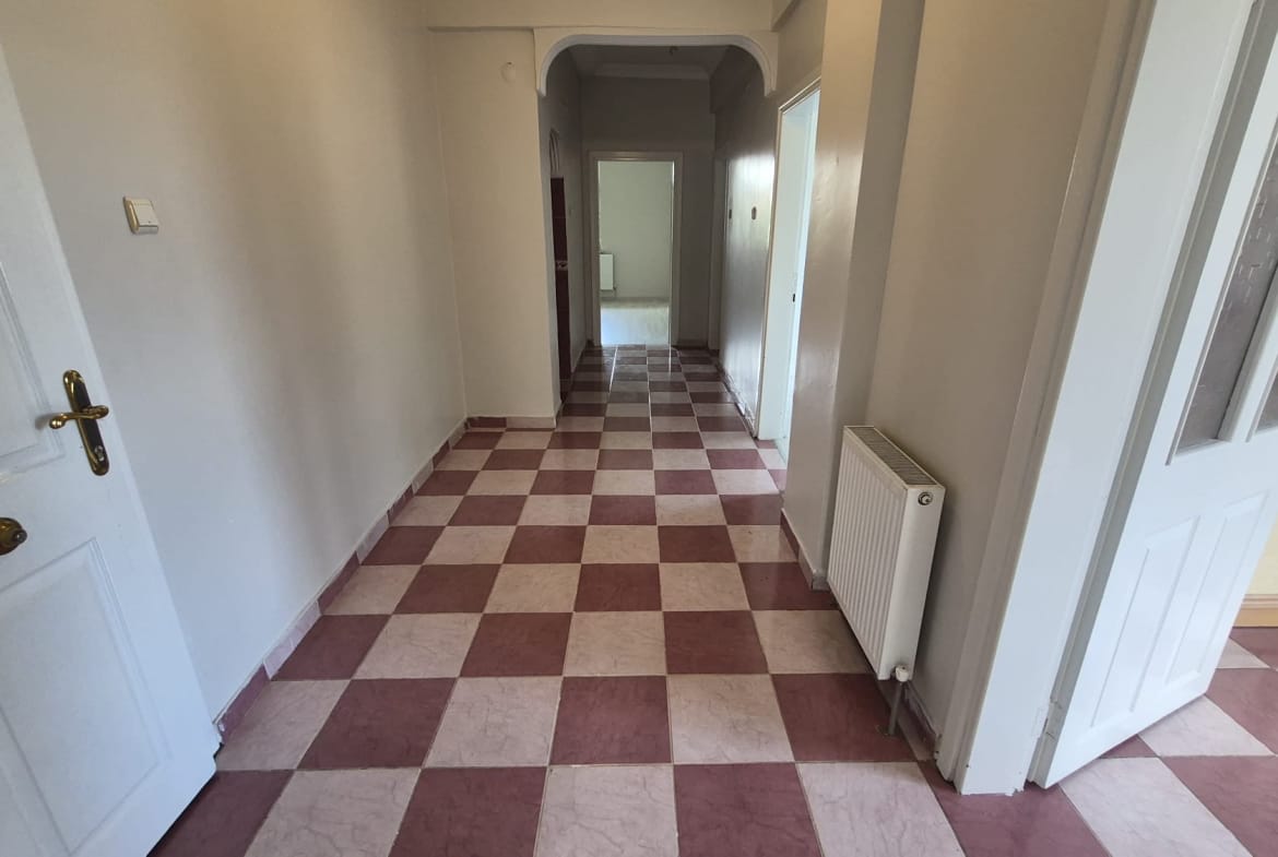 ZEMBİLLİ MAHALLESİ 3+1 YÜKSEK ZEMİN KAT FIRSAT DAİRE