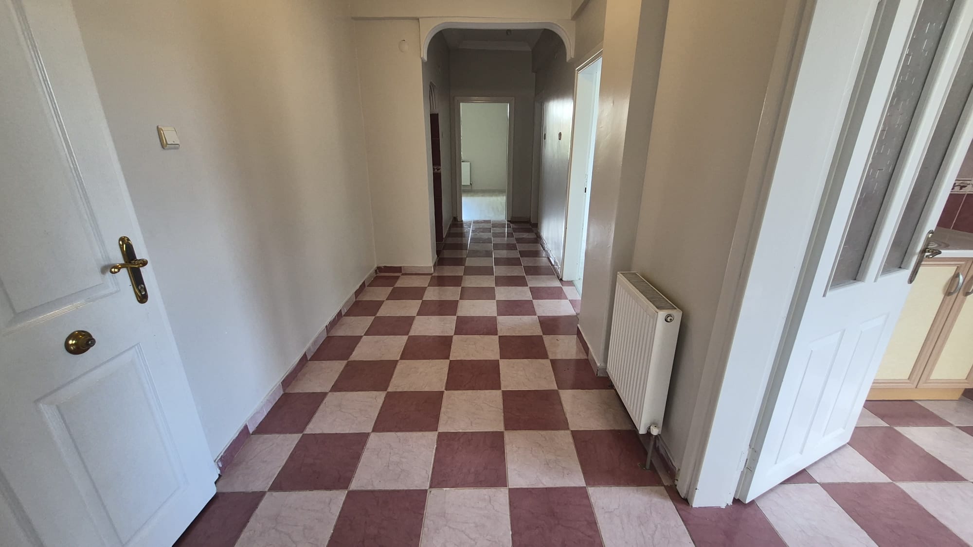 ZEMBİLLİ MAHALLESİ 3+1 YÜKSEK ZEMİN KAT FIRSAT DAİRE