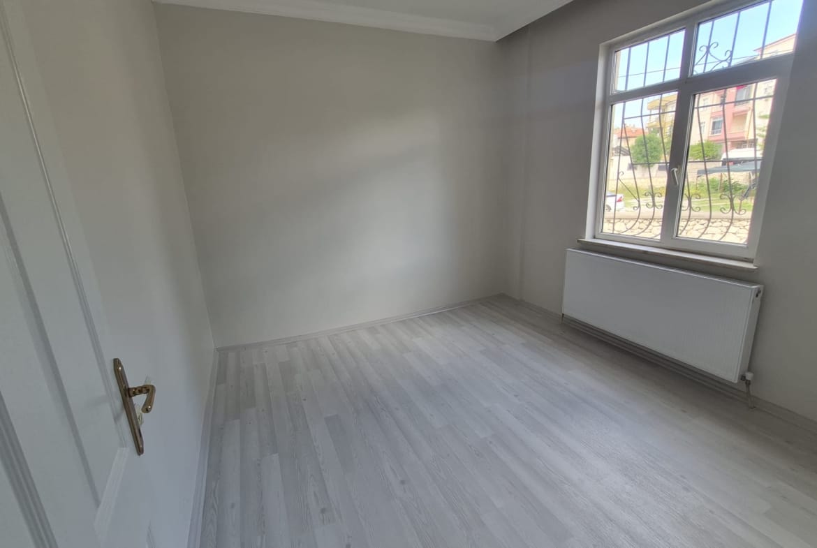 ZEMBİLLİ MAHALLESİ 3+1 YÜKSEK ZEMİN KAT FIRSAT DAİRE
