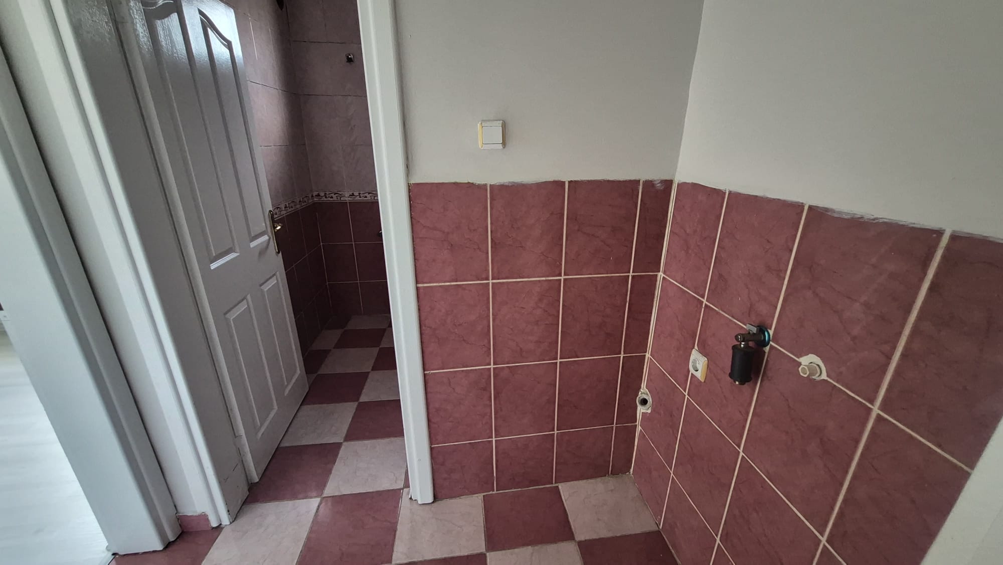ZEMBİLLİ MAHALLESİ 3+1 YÜKSEK ZEMİN KAT FIRSAT DAİRE