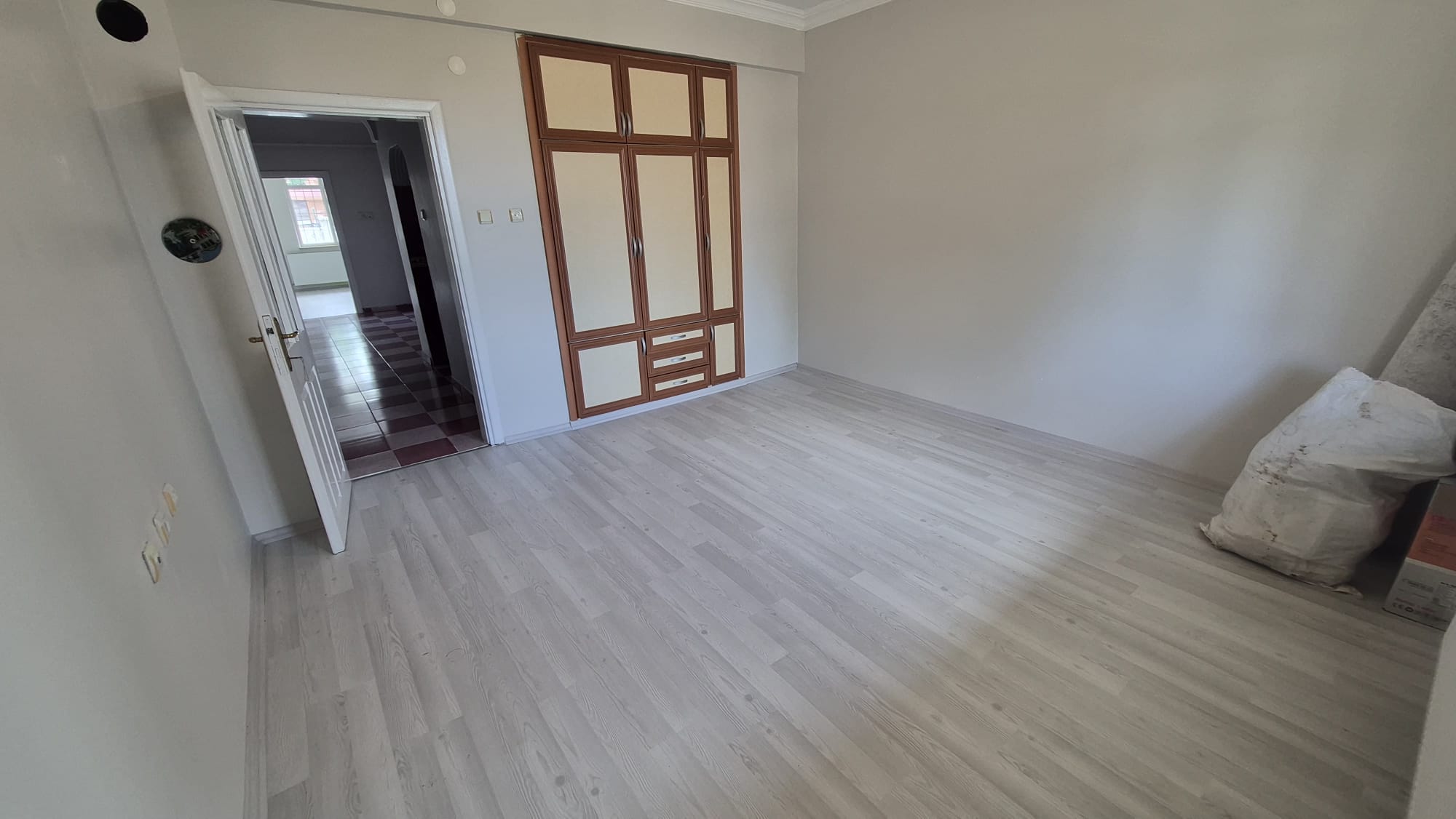 ZEMBİLLİ MAHALLESİ 3+1 YÜKSEK ZEMİN KAT FIRSAT DAİRE