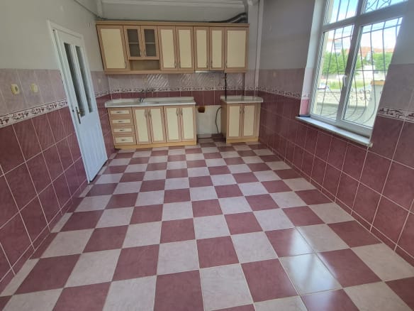 ZEMBİLLİ MAHALLESİ 3+1 YÜKSEK ZEMİN KAT FIRSAT DAİRE