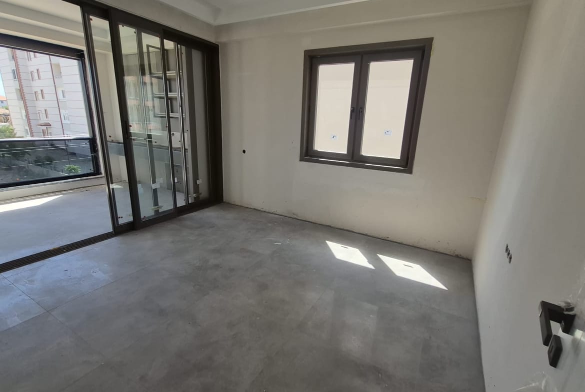 YENİ ŞEHİR MAHALLESİNDE SIFIR LÜKS 3+1 DAİRELER