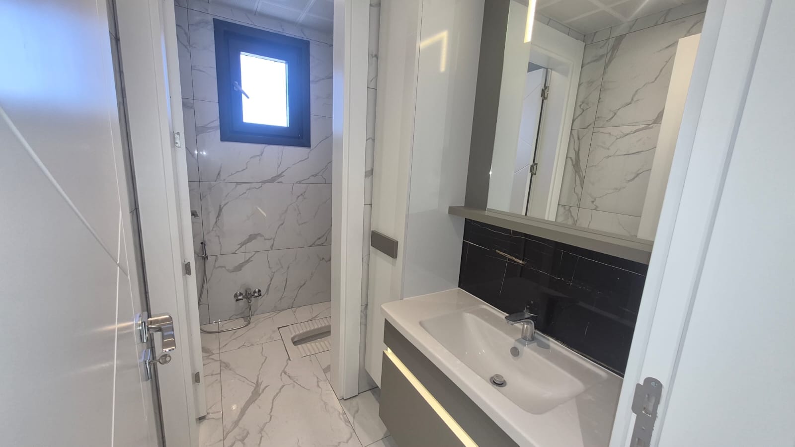İBRAHİM HAKKI KONYALI MAHALLESİNDE LÜKS 3+1 SATILIK DAİRE