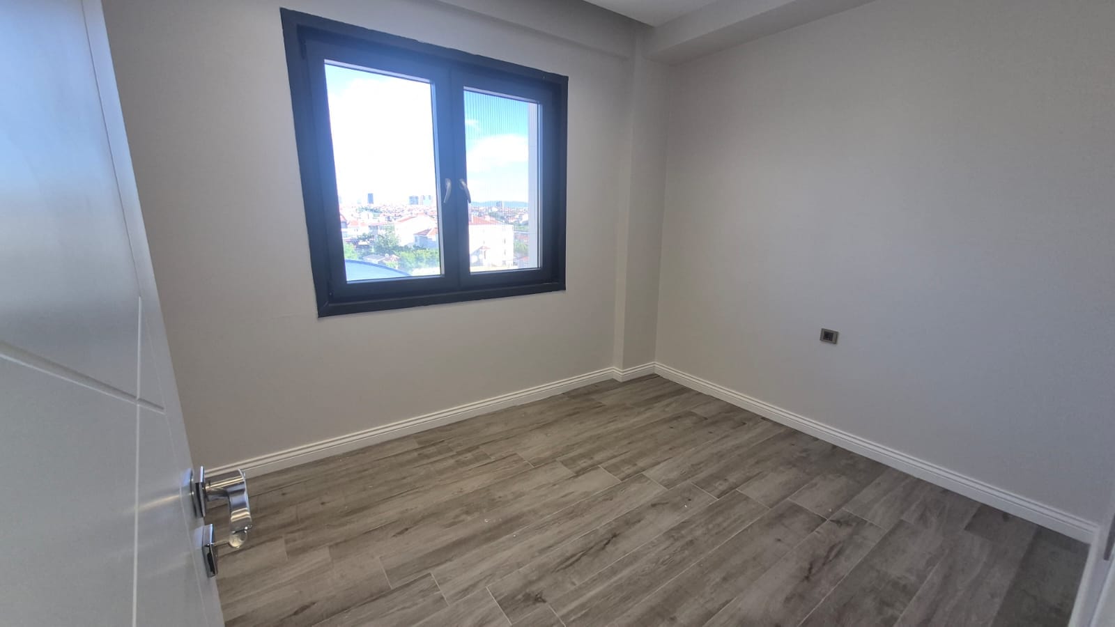 İBRAHİM HAKKI KONYALI MAHALLESİNDE LÜKS 3+1 SATILIK DAİRE