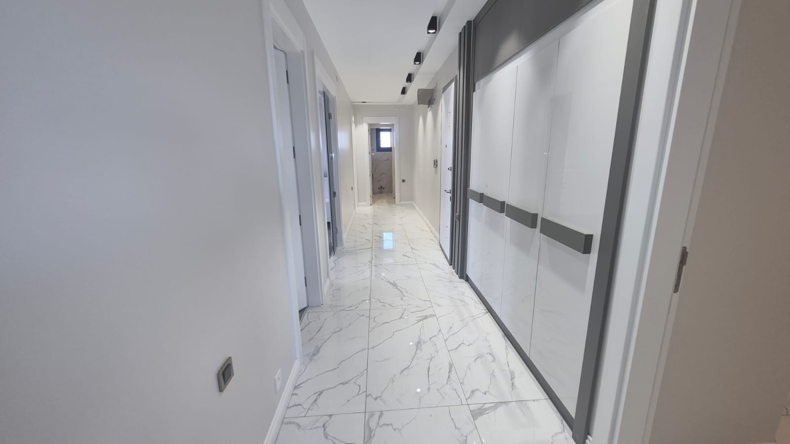 İBRAHİM HAKKI KONYALI MAHALLESİNDE LÜKS 3+1 SATILIK DAİRE