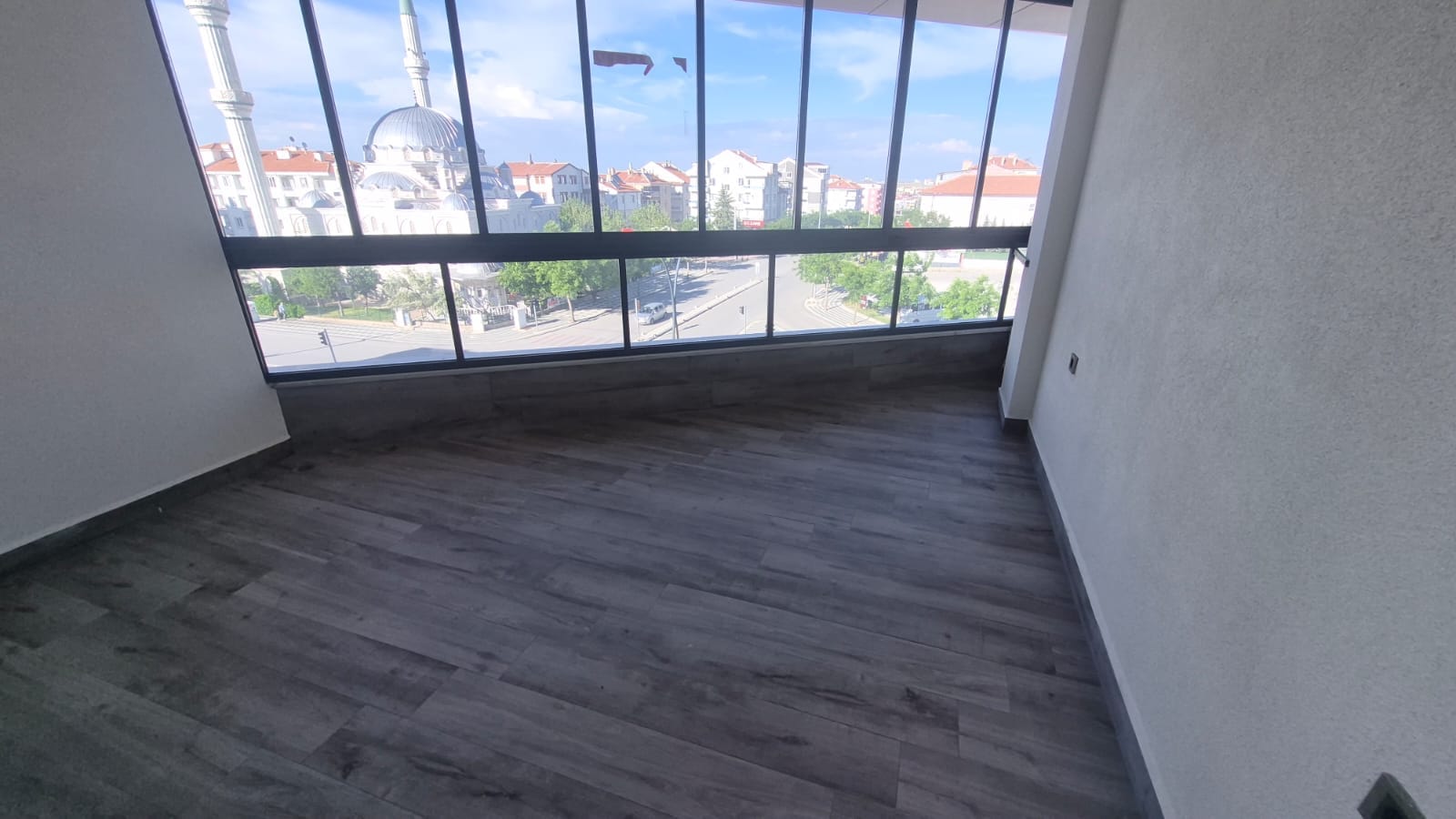 İBRAHİM HAKKI KONYALI MAHALLESİNDE LÜKS 3+1 SATILIK DAİRE