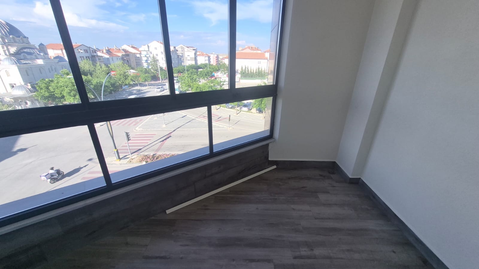 İBRAHİM HAKKI KONYALI MAHALLESİNDE LÜKS 3+1 SATILIK DAİRE