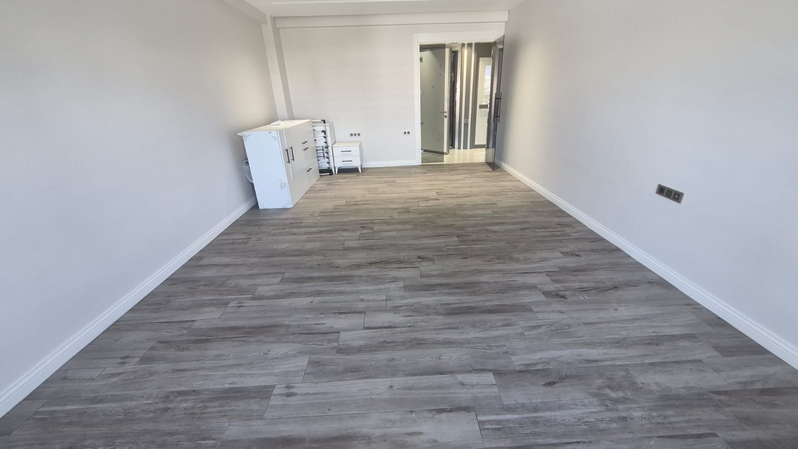 İBRAHİM HAKKI KONYALI MAHALLESİNDE LÜKS 3+1 SATILIK DAİRE