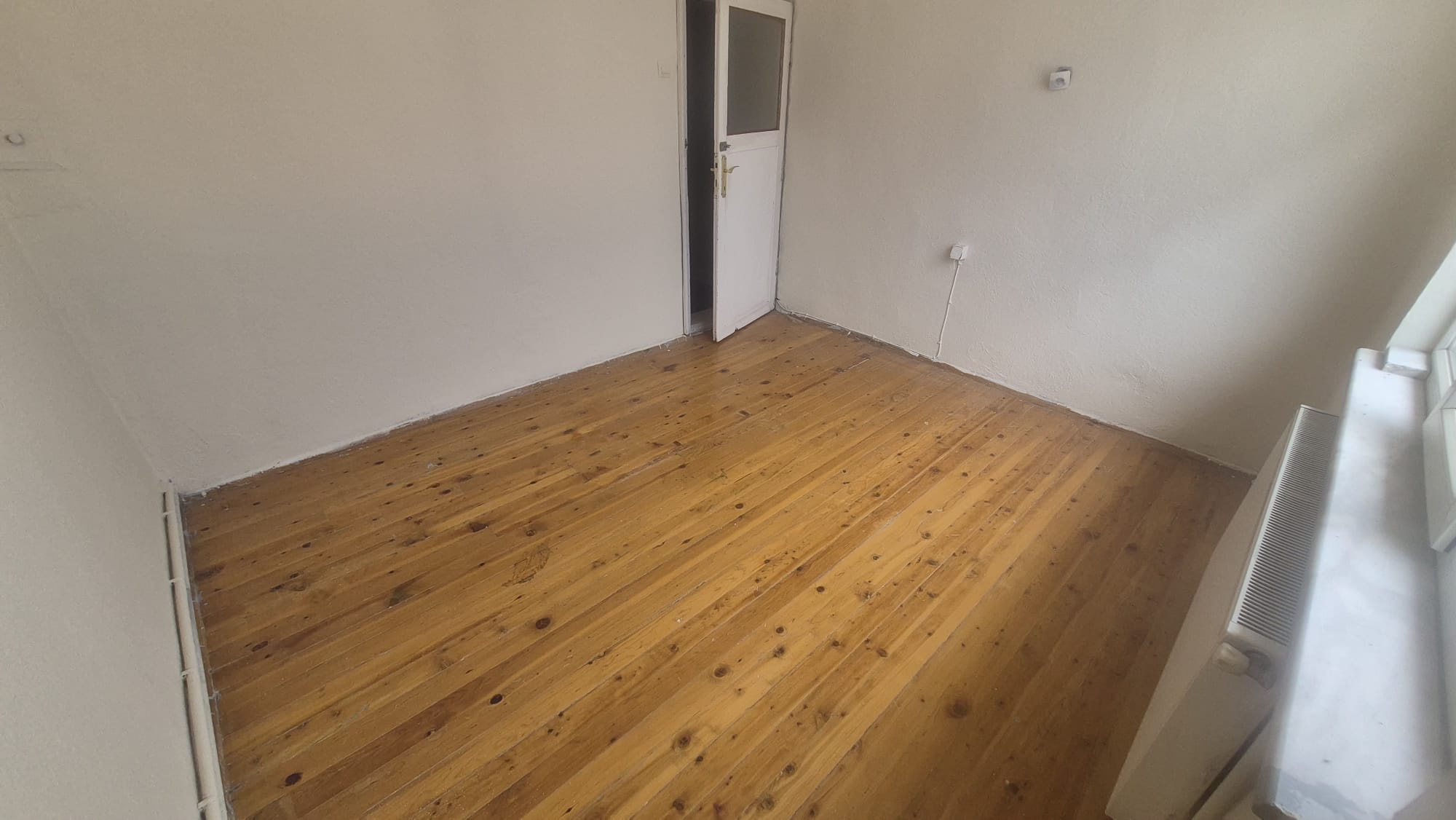 CUMHURİYET MAHALLESİNDE TADİLATLIK FIRSAT DAİRE