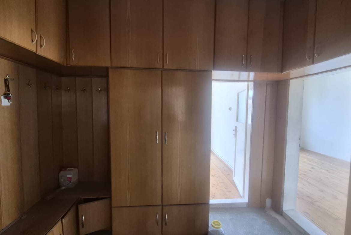 CUMHURİYET MAHALLESİNDE TADİLATLIK FIRSAT DAİRE