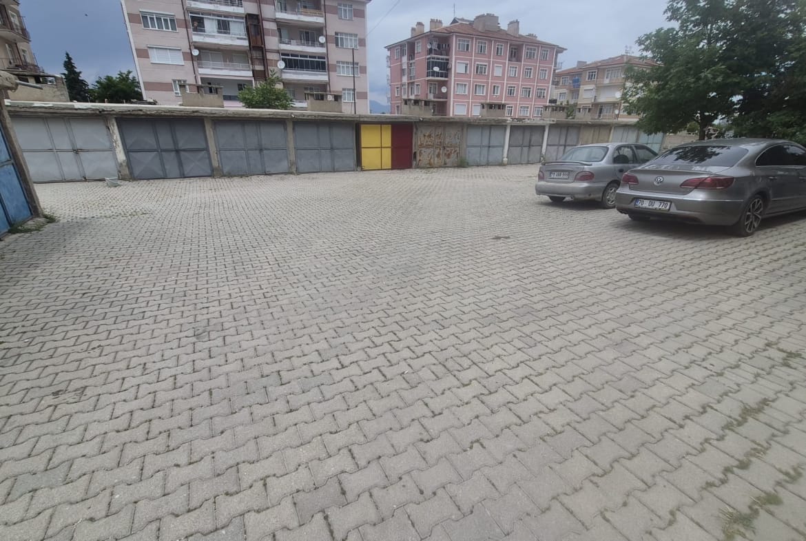 CUMHURİYET MAHALLESİNDE TADİLATLIK FIRSAT DAİRE