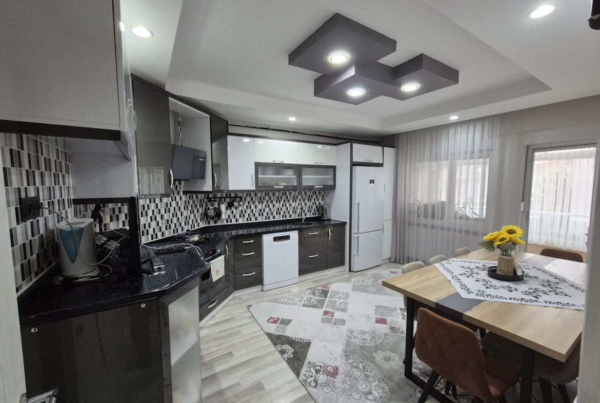 PİRİ REİS MAHALLESİ SATILIK 3+1 DAİRE