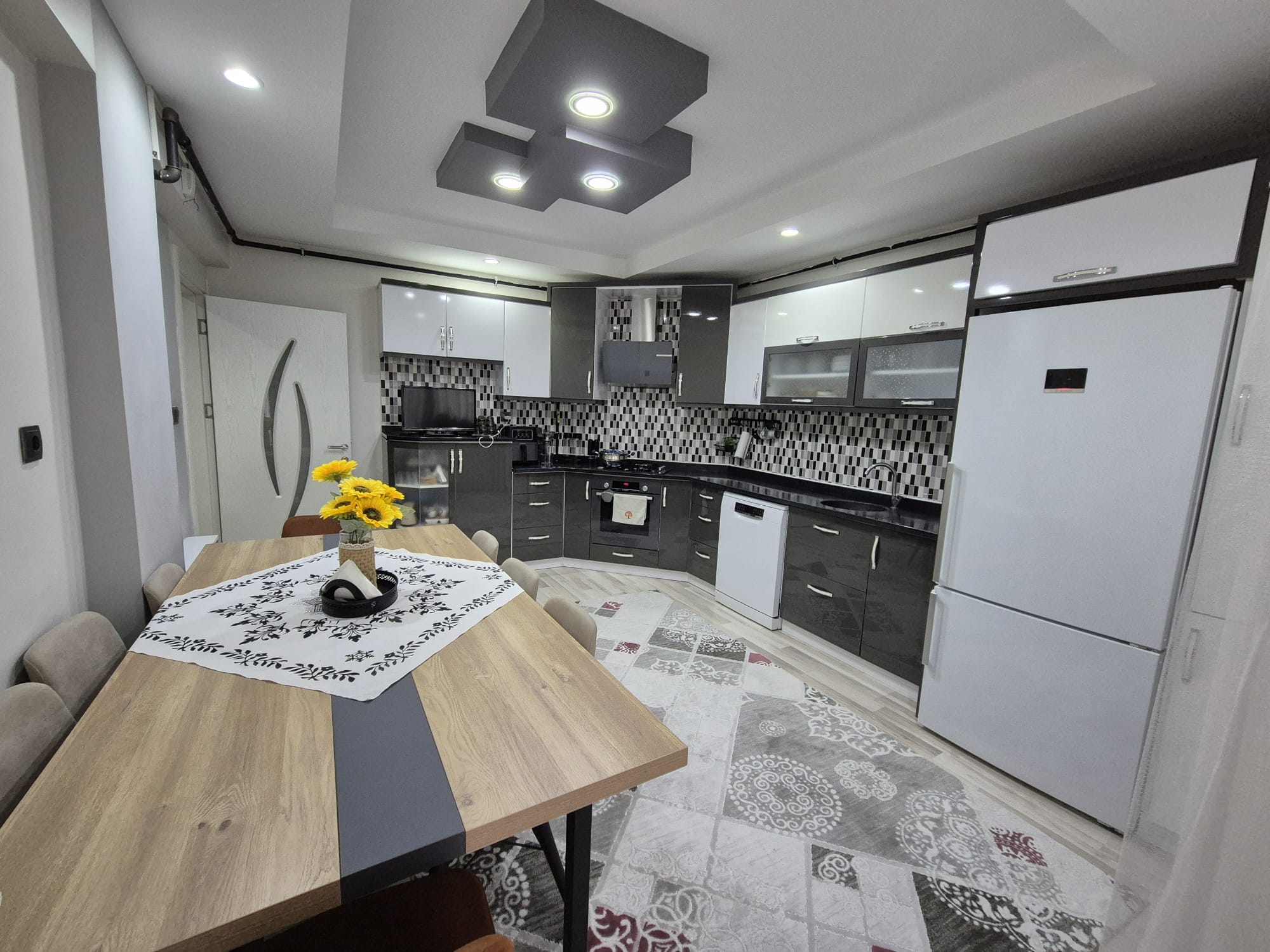 PİRİ REİS MAHALLESİ SATILIK 3+1 DAİRE