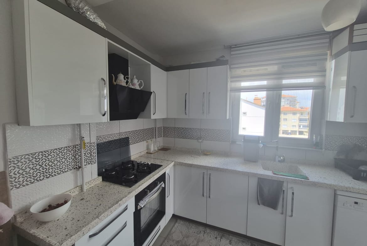 ÇELTEK MAHALLESİNDE 2+1 BİREYSEL GARAJLI FIRSAT DAİRE