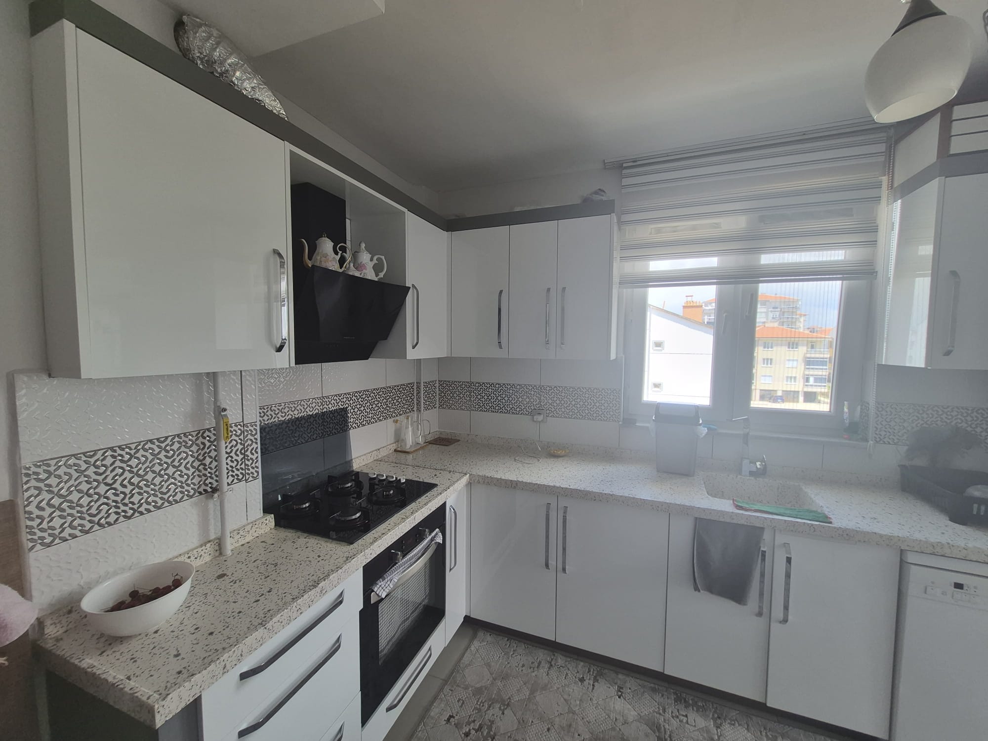ÇELTEK MAHALLESİNDE 2+1 BİREYSEL GARAJLI FIRSAT DAİRE