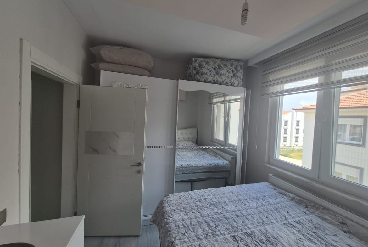 ÇELTEK MAHALLESİNDE 2+1 BİREYSEL GARAJLI FIRSAT DAİRE