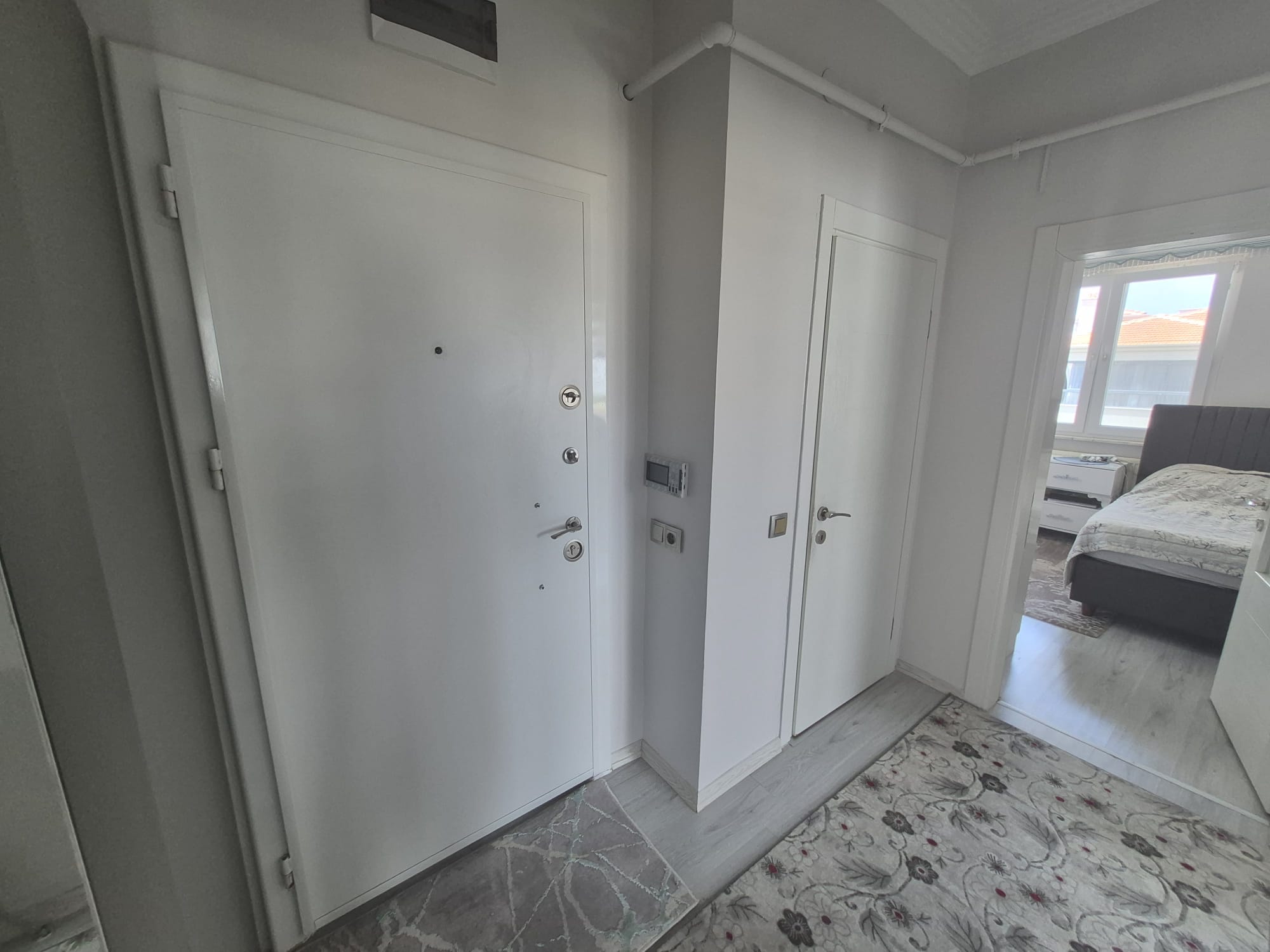 ÇELTEK MAHALLESİNDE 2+1 BİREYSEL GARAJLI FIRSAT DAİRE