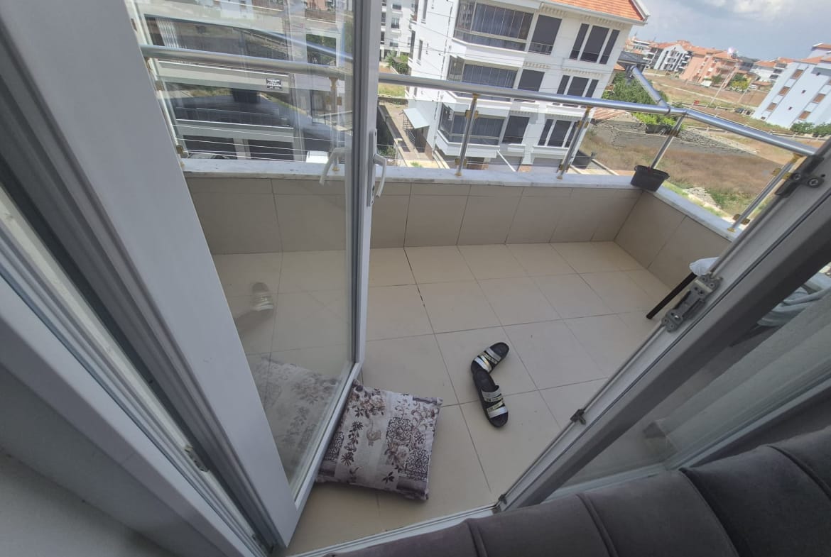 ÇELTEK MAHALLESİNDE 2+1 BİREYSEL GARAJLI FIRSAT DAİRE