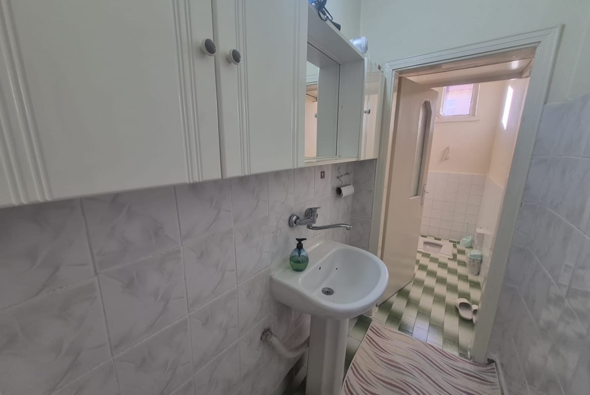 AHMET YESEVİ MAHALLESİNDE ERZAFER SİTESİ 2+1 SATILIK DAİRE