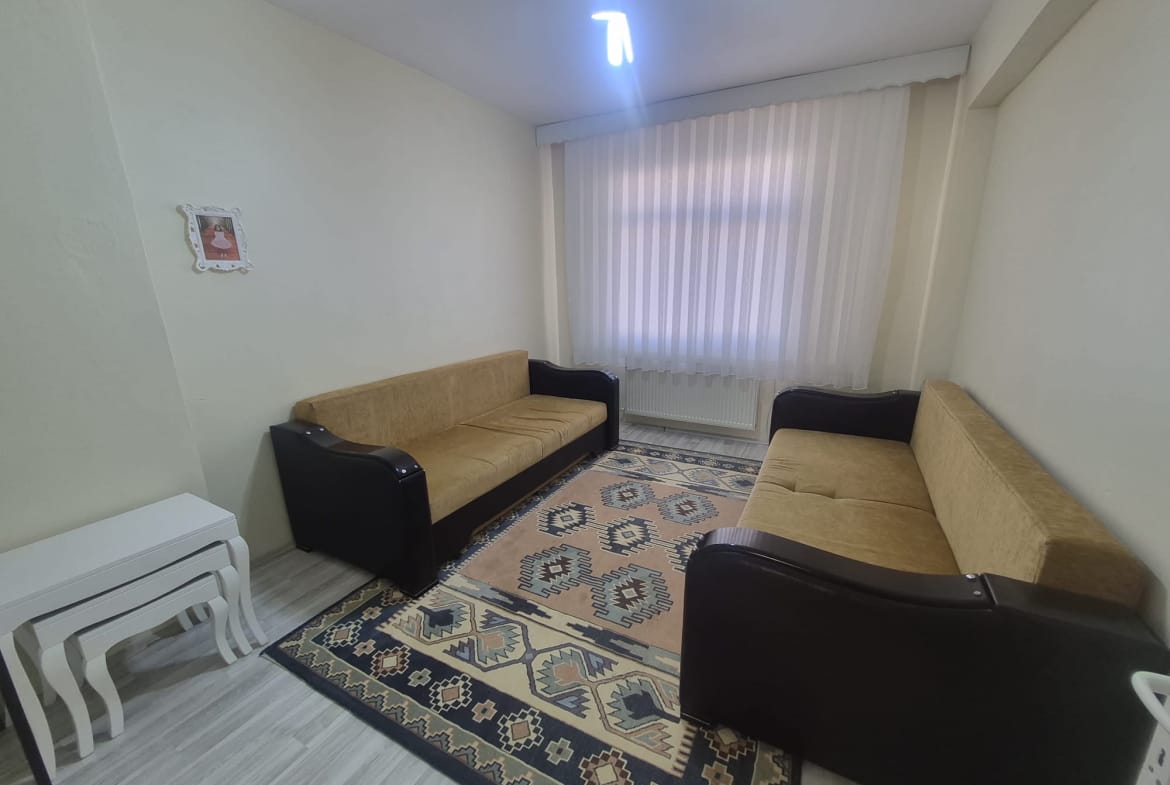 AHMET YESEVİ MAHALLESİNDE ERZAFER SİTESİ 2+1 SATILIK DAİRE