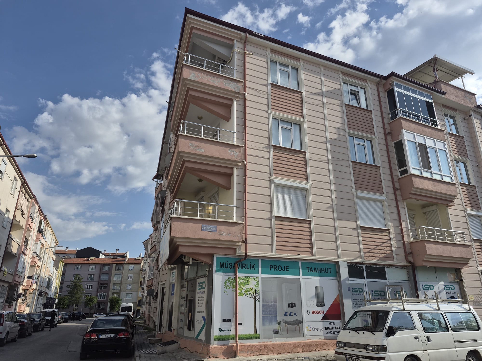 CEDİT MAHALLESİNDE SATILIK 3+1 DAİRE