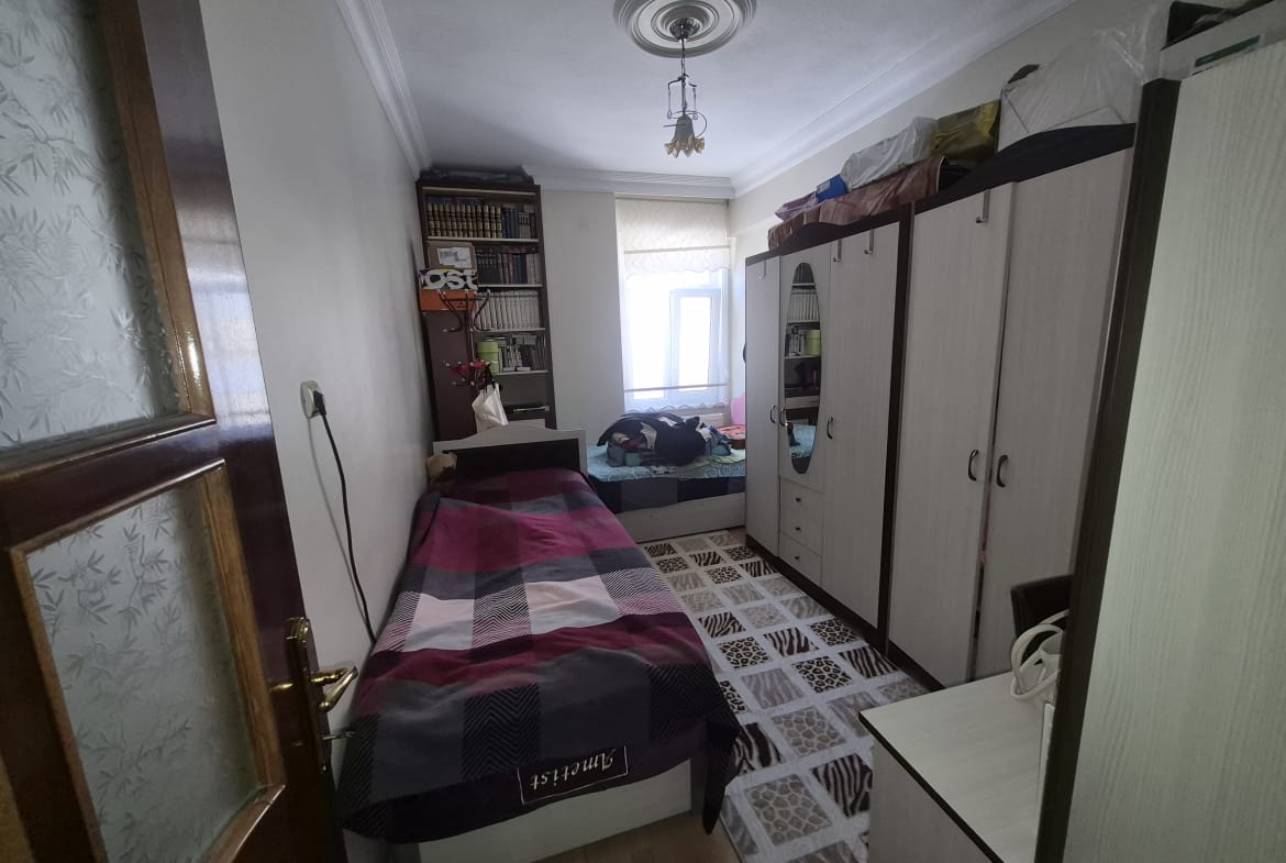 İMARET MAHALLESİ 4+1 ASANSÖRLÜ ARA KAT SATILIK DAİRE