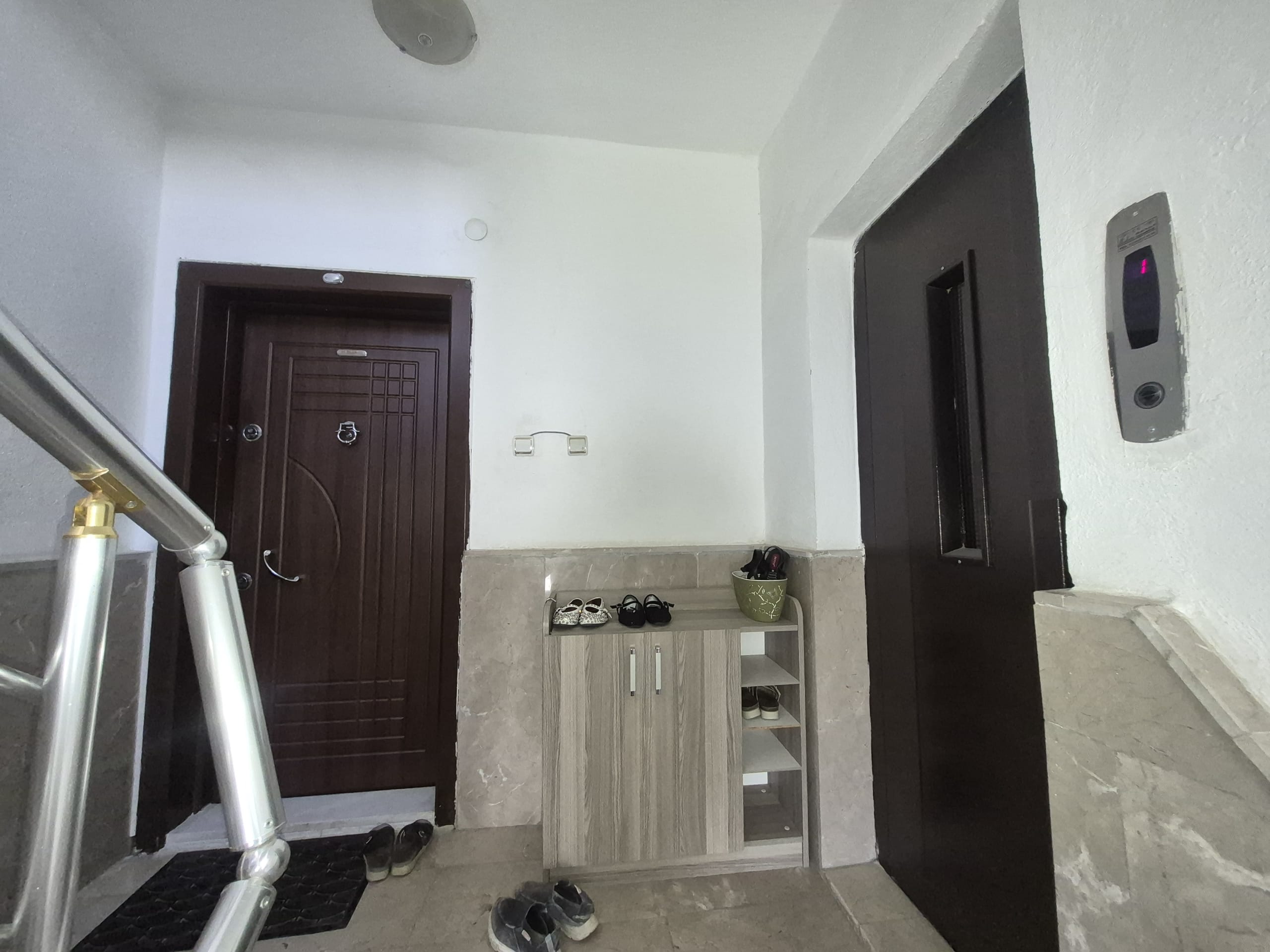 İMARET MAHALLESİ 4+1 ASANSÖRLÜ ARA KAT SATILIK DAİRE