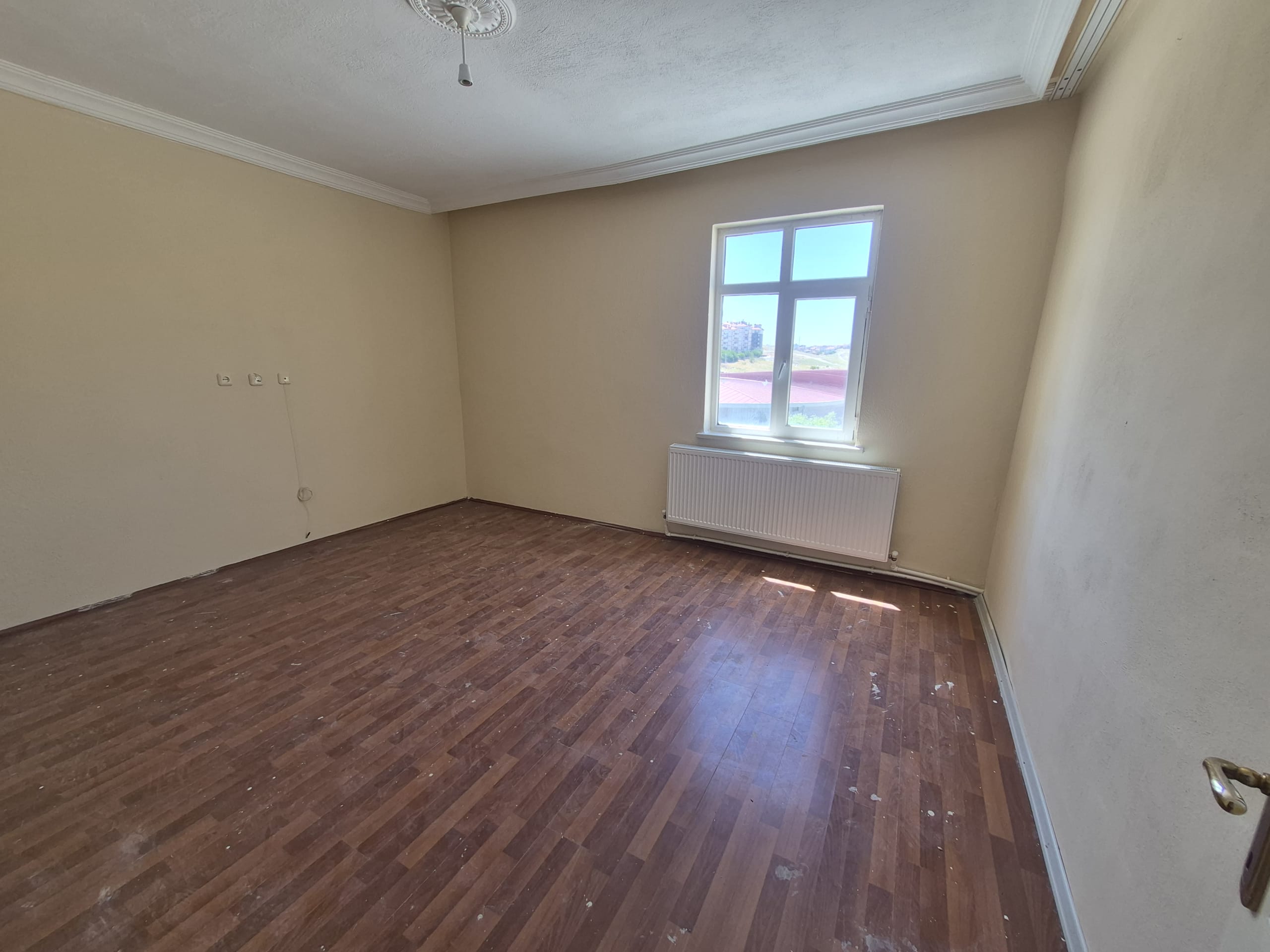 TABDUK EMRE MAHALLESİ 3+1 KİRALIK DAİRE