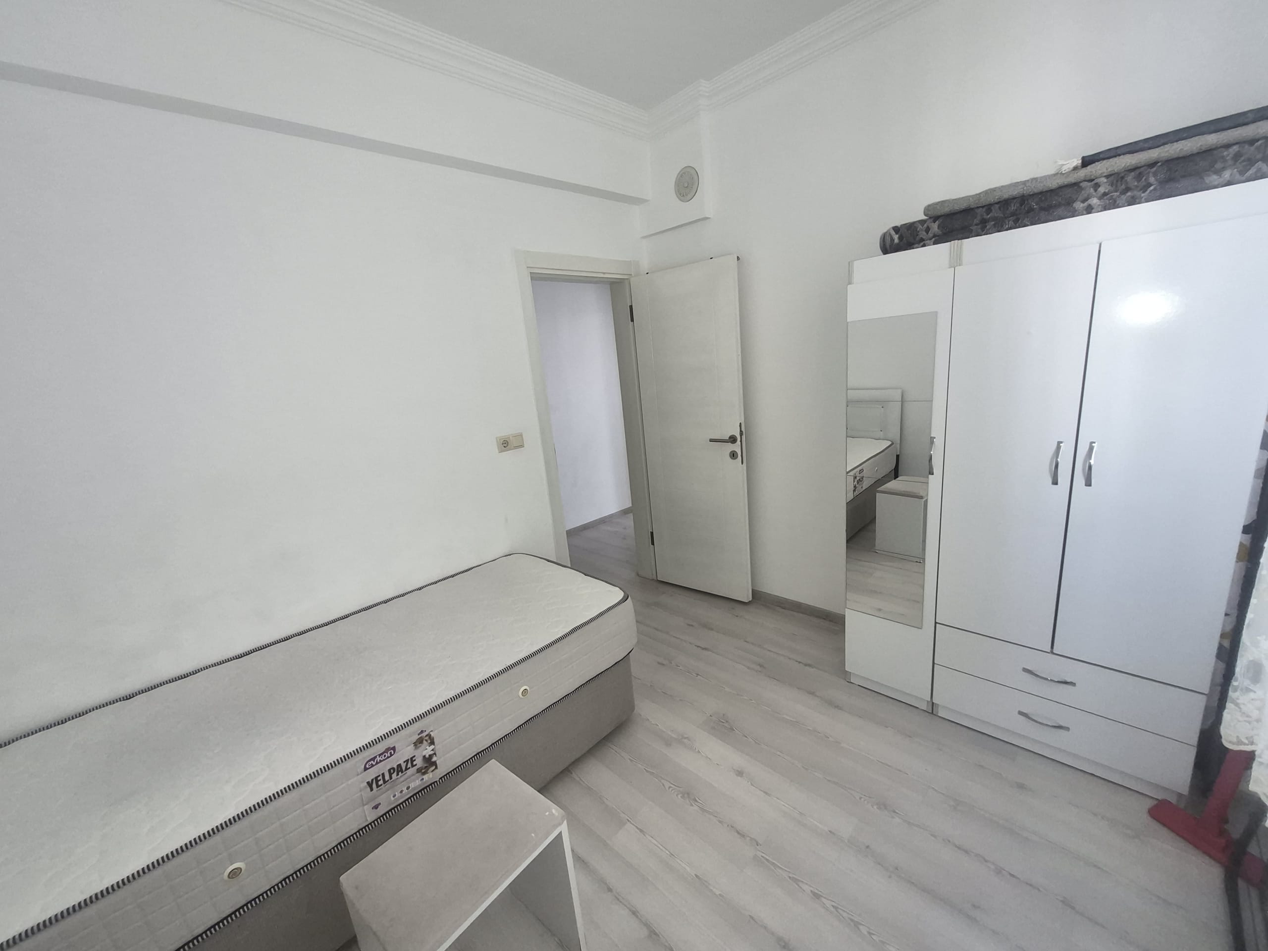 GEVHER HATUN 1+1 EŞYALI KİRALIK APART