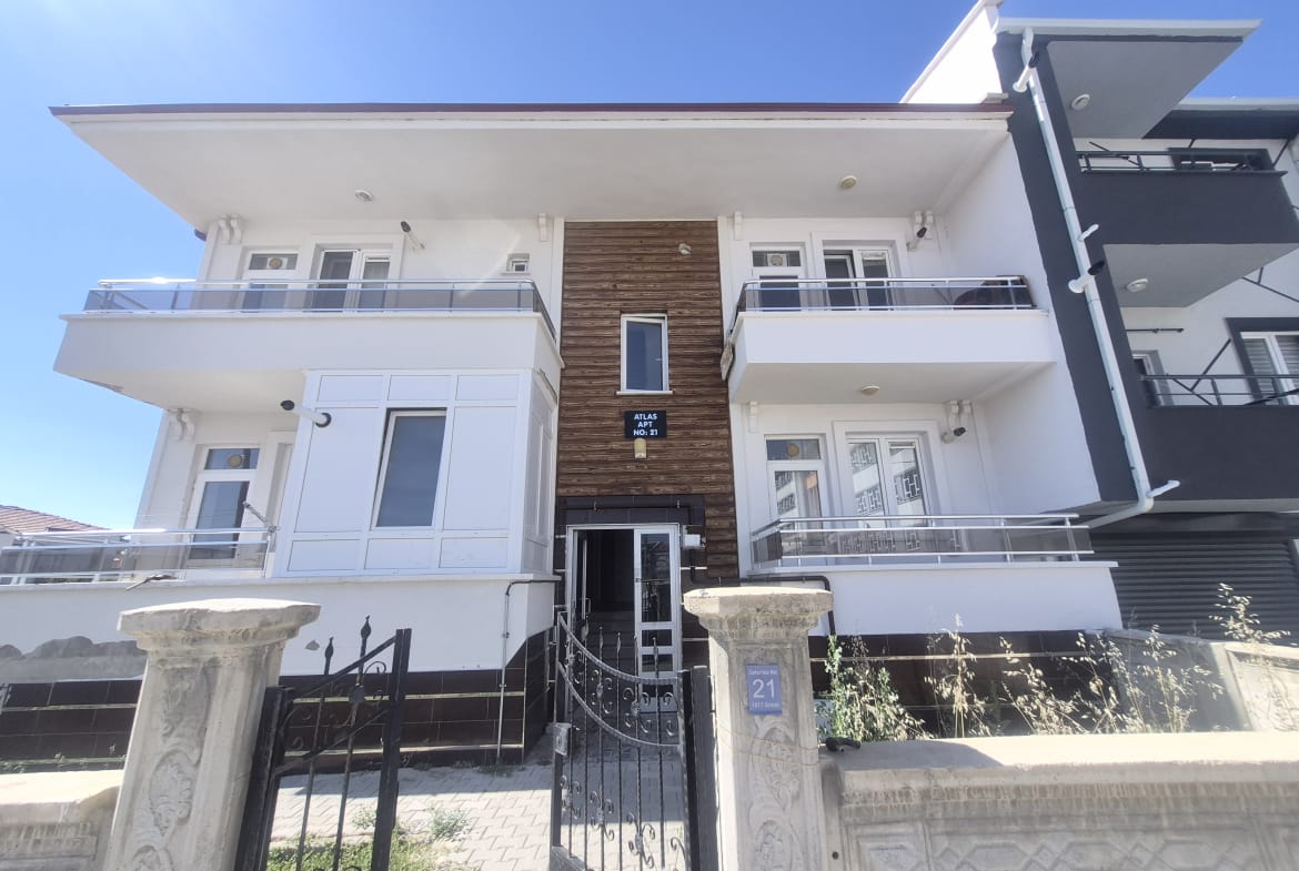 GEVHER HATUN 1+1 EŞYALI KİRALIK APART