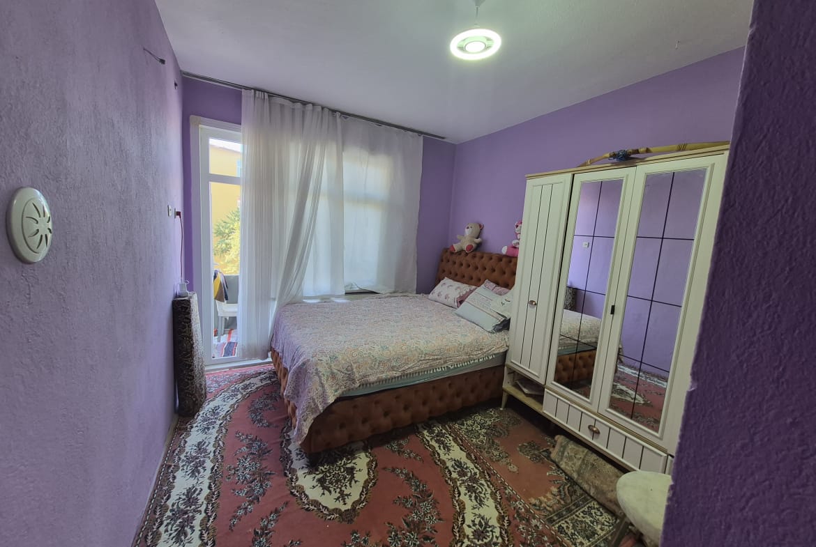 SEKİ ÇEŞME MAHALLESİ 3+1 ODALI 150M2 ARA KAT SATILIK DAİRE