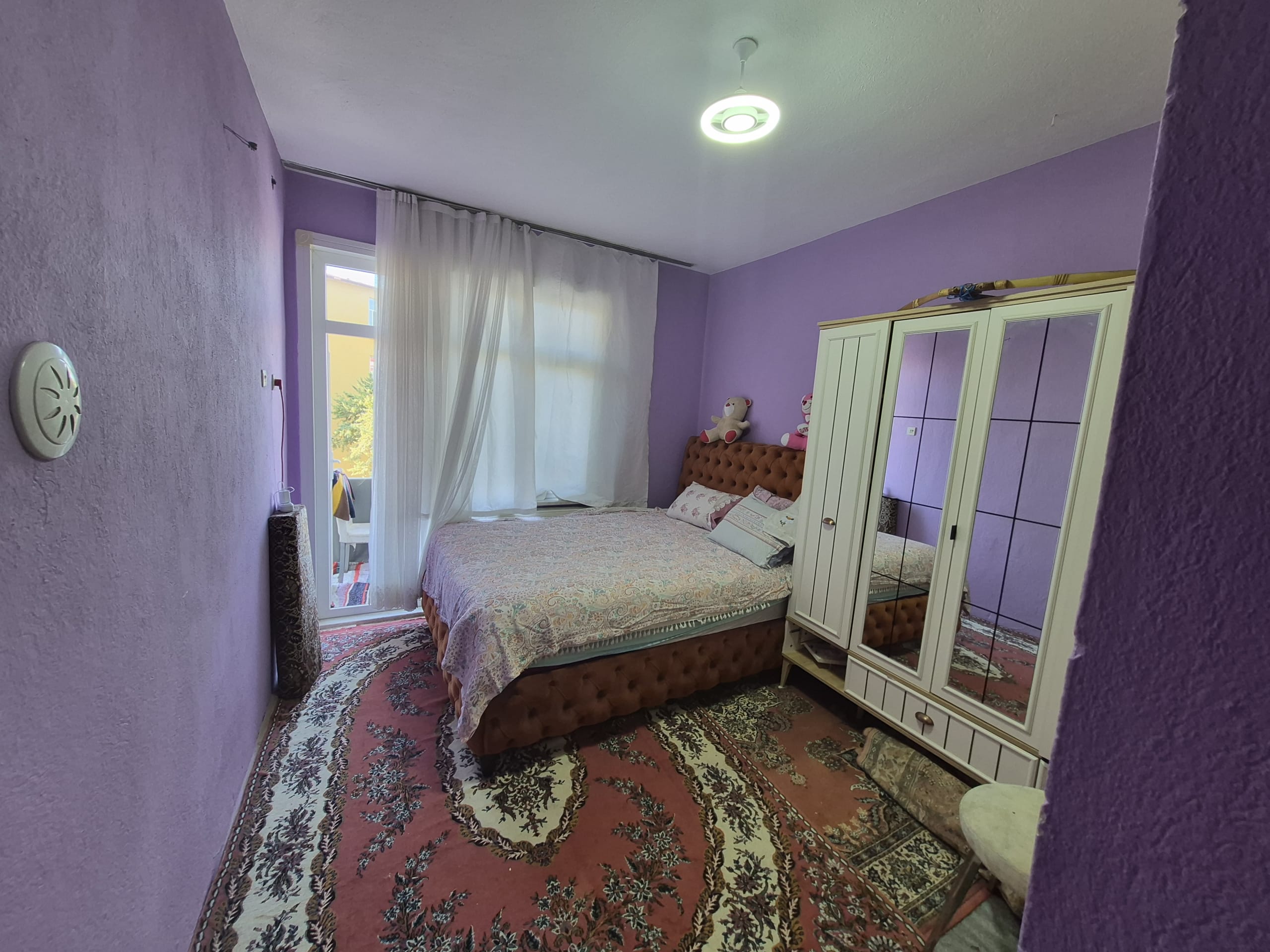 SEKİ ÇEŞME MAHALLESİ 3+1 ODALI 150M2 ARA KAT SATILIK DAİRE