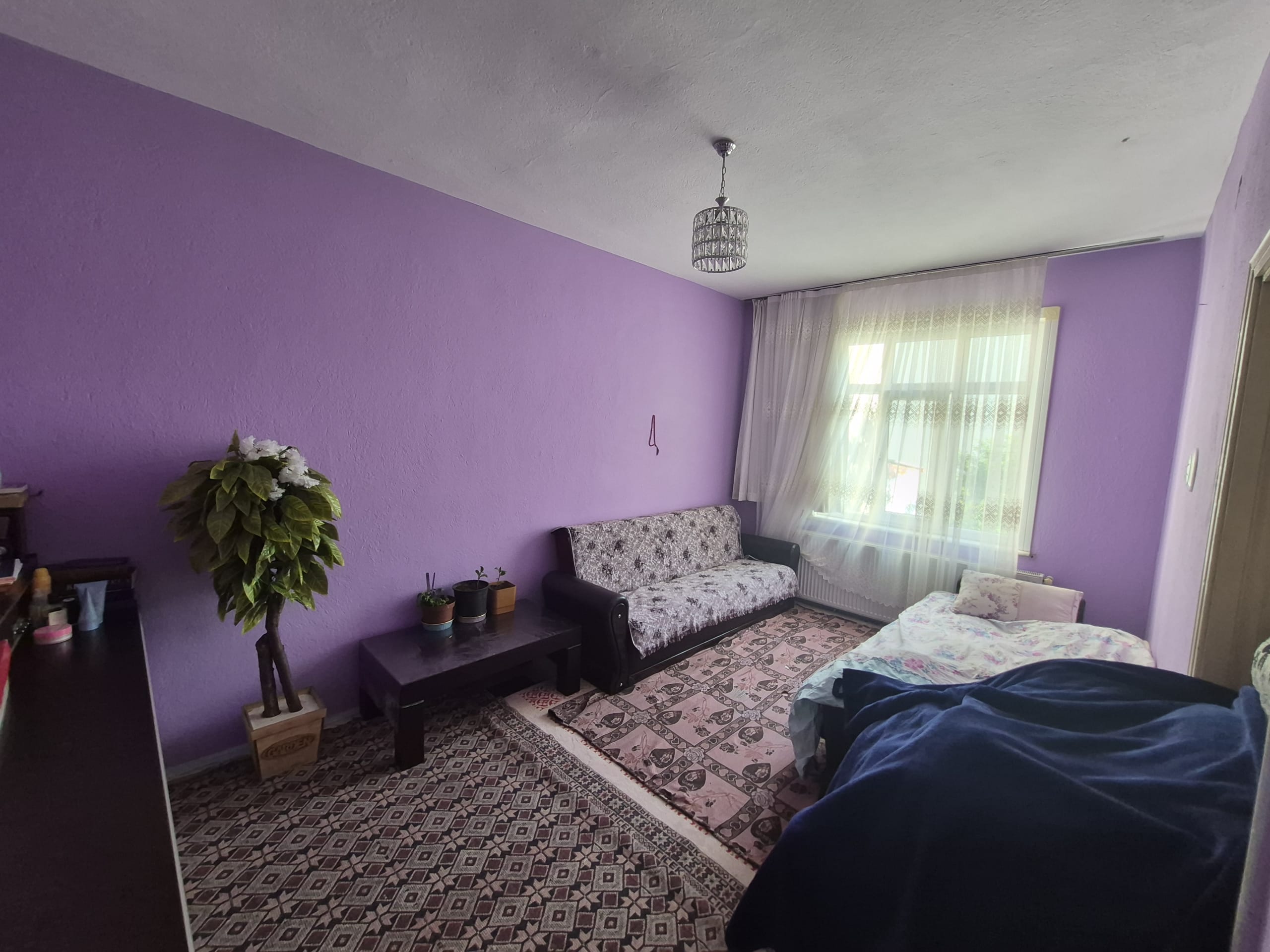 SEKİ ÇEŞME MAHALLESİ 3+1 ODALI 150M2 ARA KAT SATILIK DAİRE