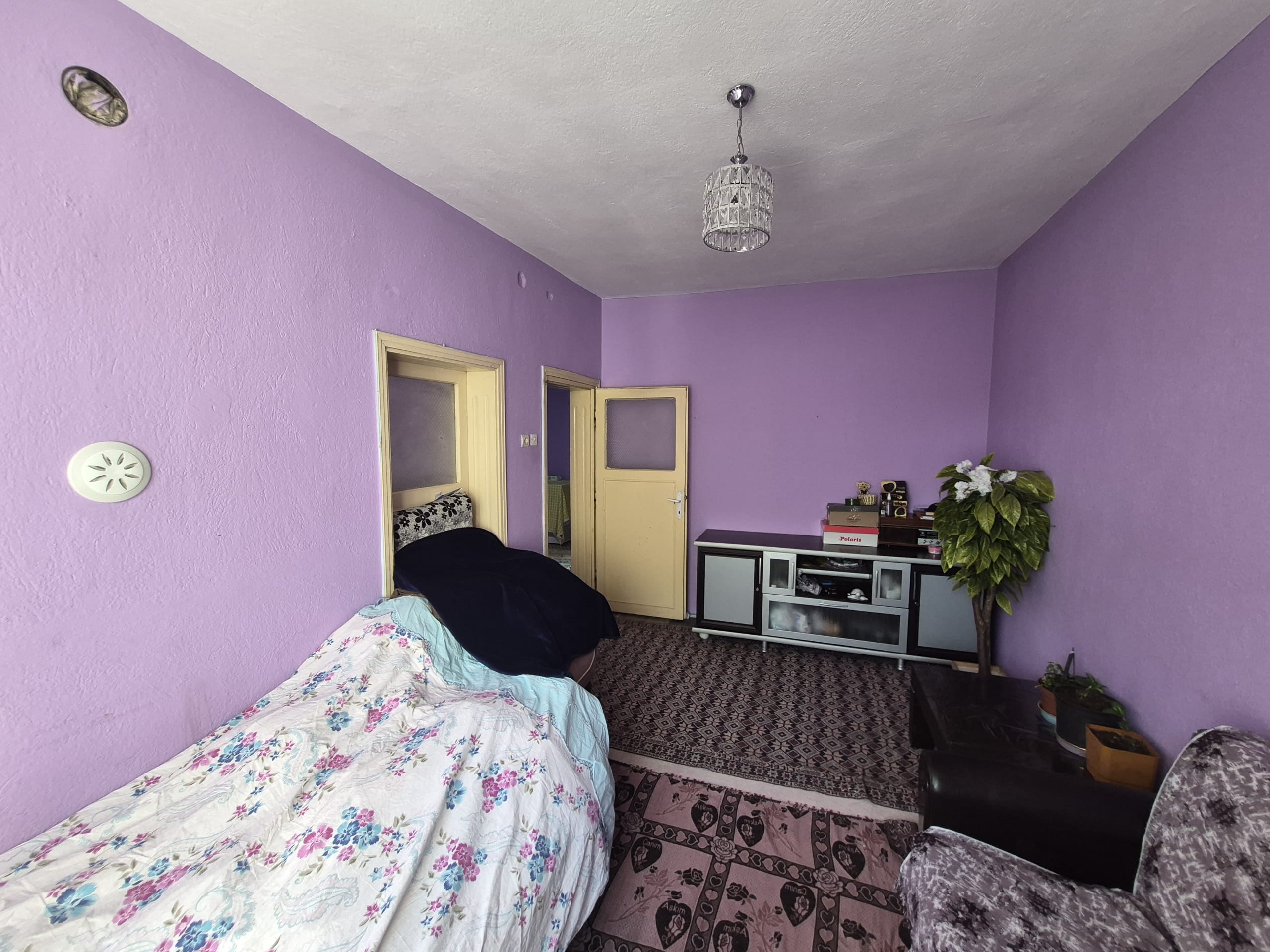 SEKİ ÇEŞME MAHALLESİ 3+1 ODALI 150M2 ARA KAT SATILIK DAİRE