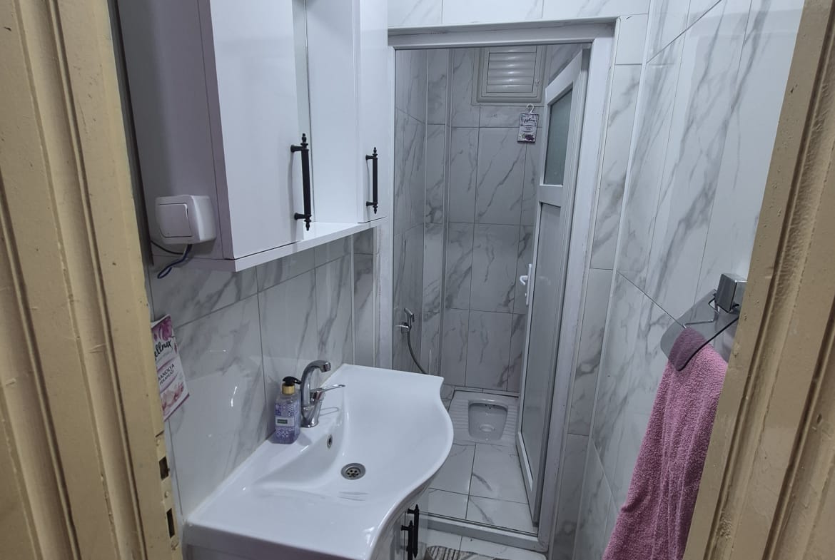 SEKİ ÇEŞME MAHALLESİ 3+1 ODALI 150M2 ARA KAT SATILIK DAİRE