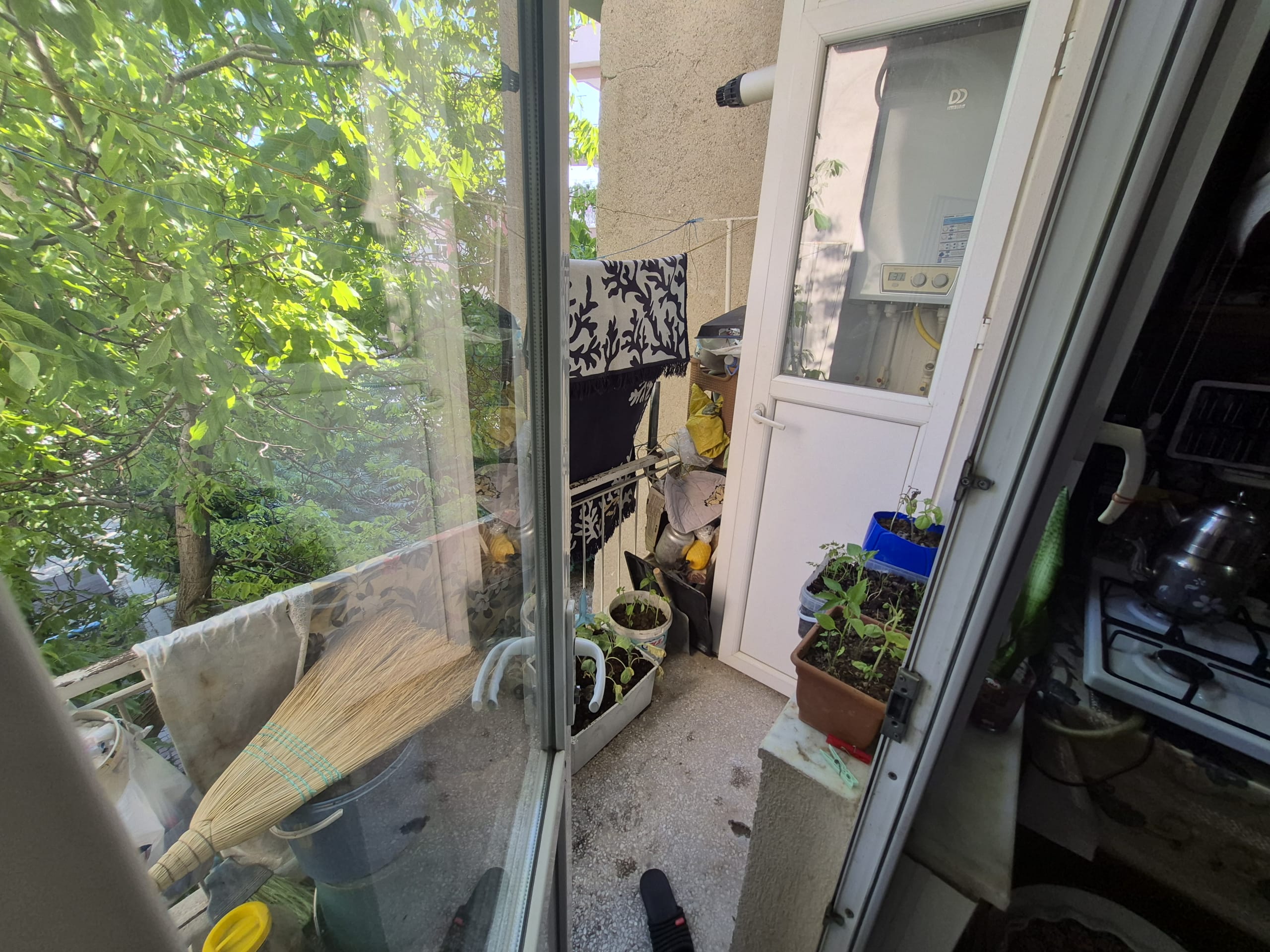 SEKİ ÇEŞME MAHALLESİ 3+1 ODALI 150M2 ARA KAT SATILIK DAİRE