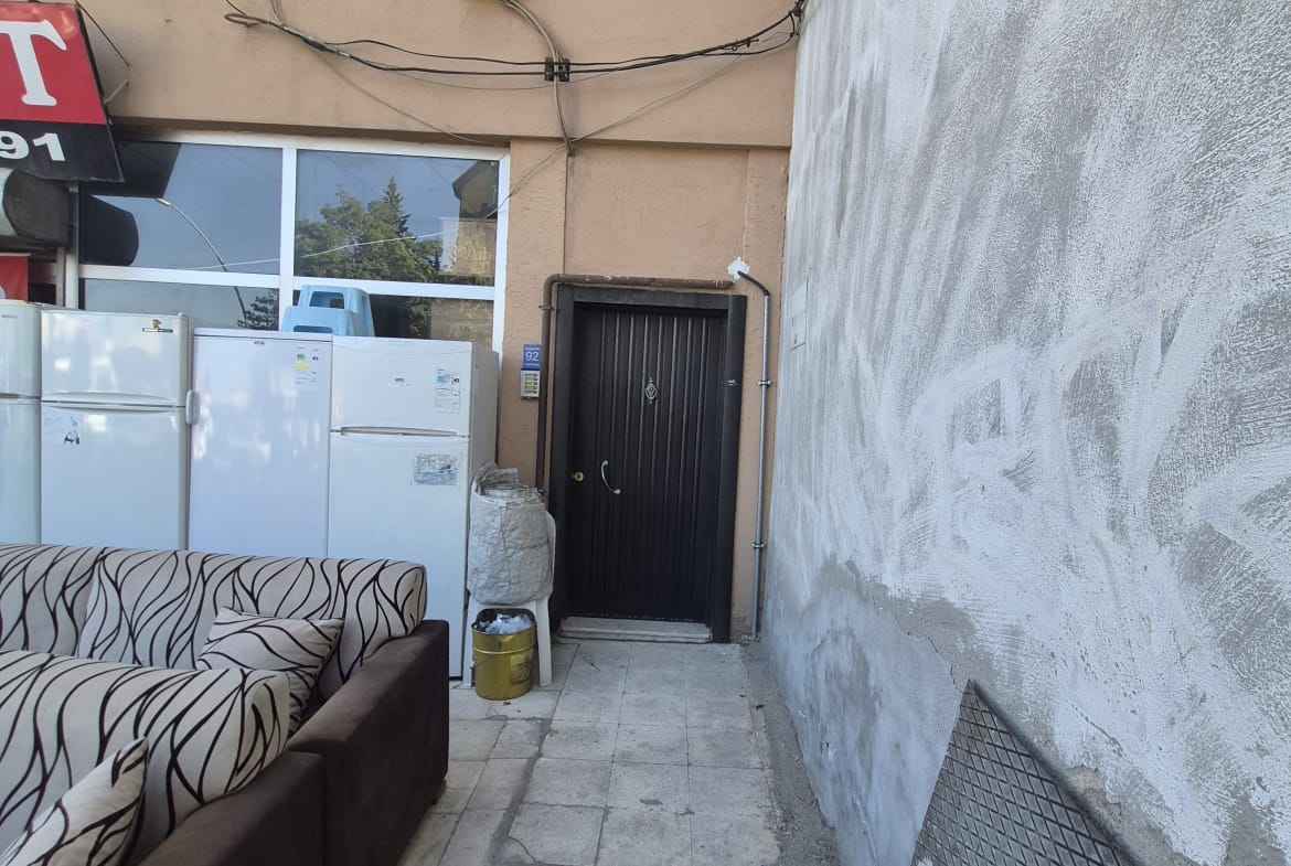 SEKİ ÇEŞME MAHALLESİ 3+1 ODALI 150M2 ARA KAT SATILIK DAİRE