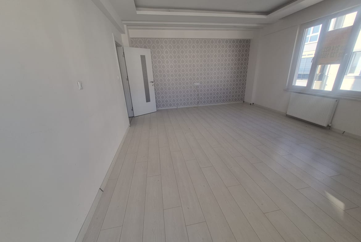 ÜNİVERSİTE MAHALLESİ SATILIK 3+1 5. KAT DAİRE
